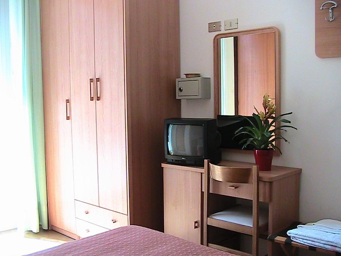Hotel Universo ريميني المظهر الخارجي الصورة