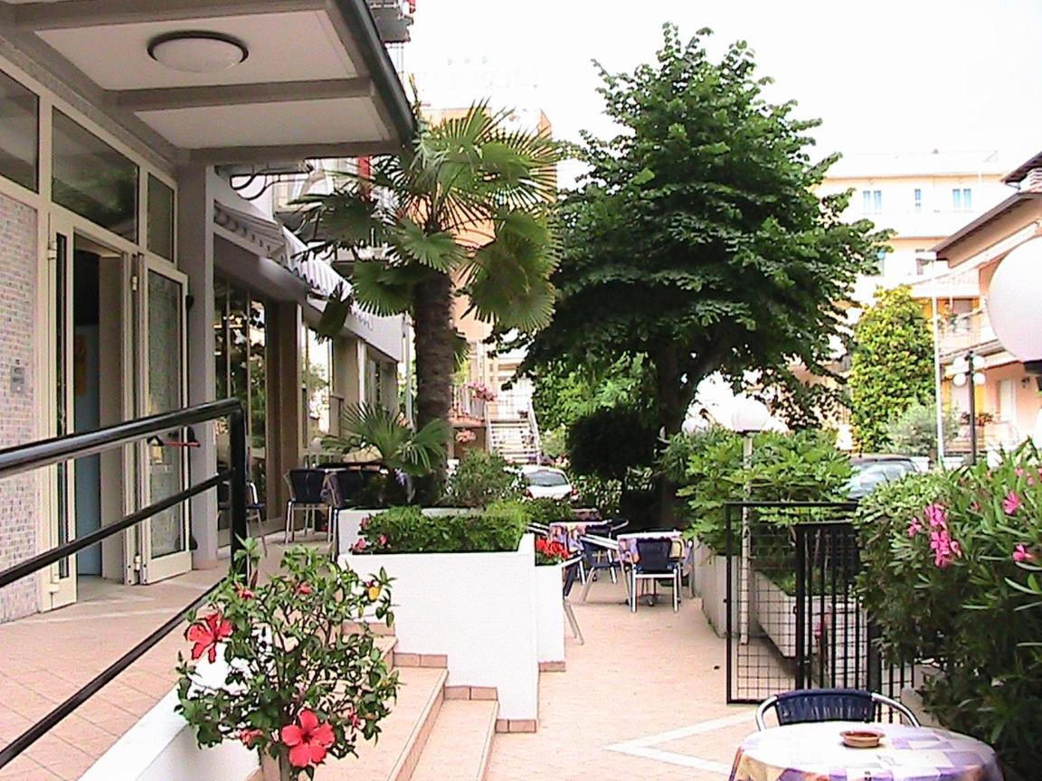 Hotel Universo ريميني المظهر الخارجي الصورة